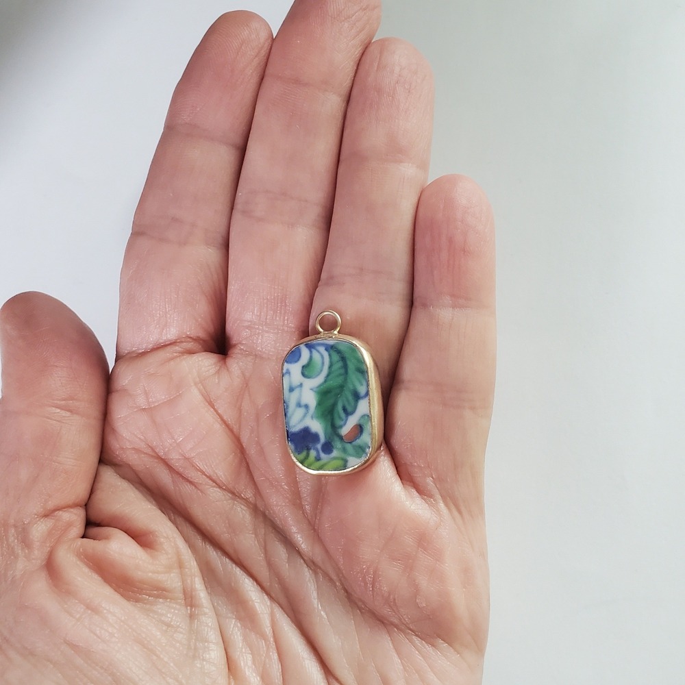 Vintage Porcelain Pottery Shard Charm Mini Pendant Blue Green Floral Paisley - Picture 7 of 10